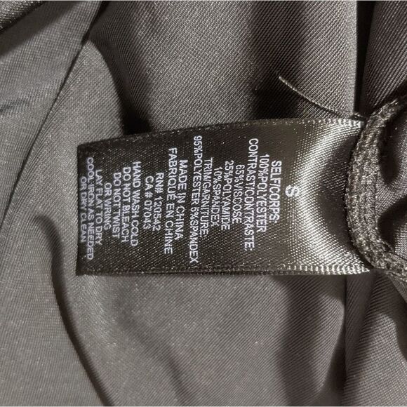 5/$20 Felicity & Coco Black Velvet Sleeveless Fit and Flare Dress Size Small - Picture 4 of 5